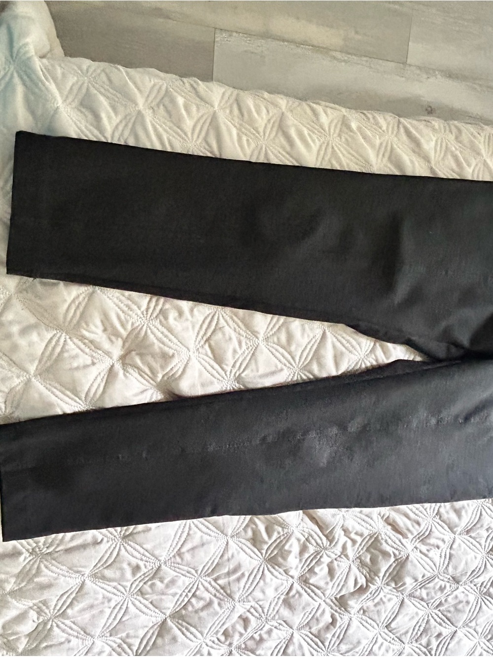4/$100 Calvin Klein size Large Classic Black Straight-Leg Pants